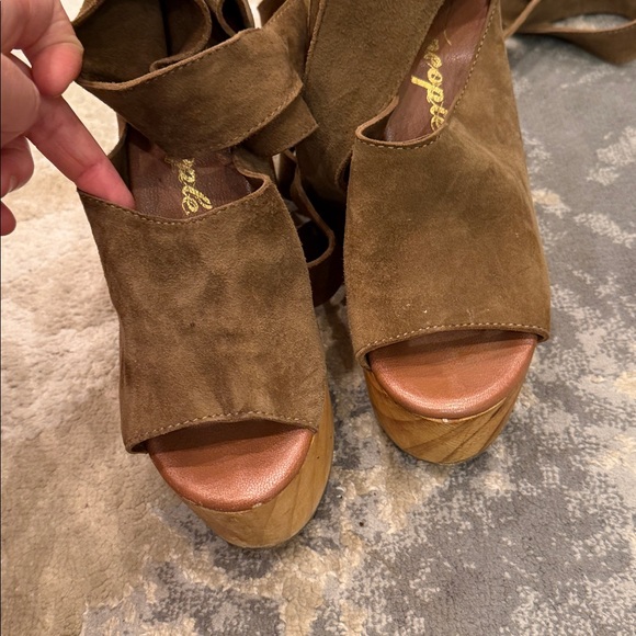 Free People Clog Touch The Sky Wrap Platform Sandal Suede 
Size:37 - Picture 5 of 14